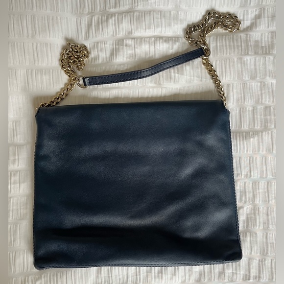 Carolina Herrera leather envelope crossbody bag with chain strap - Picture 4 of 5